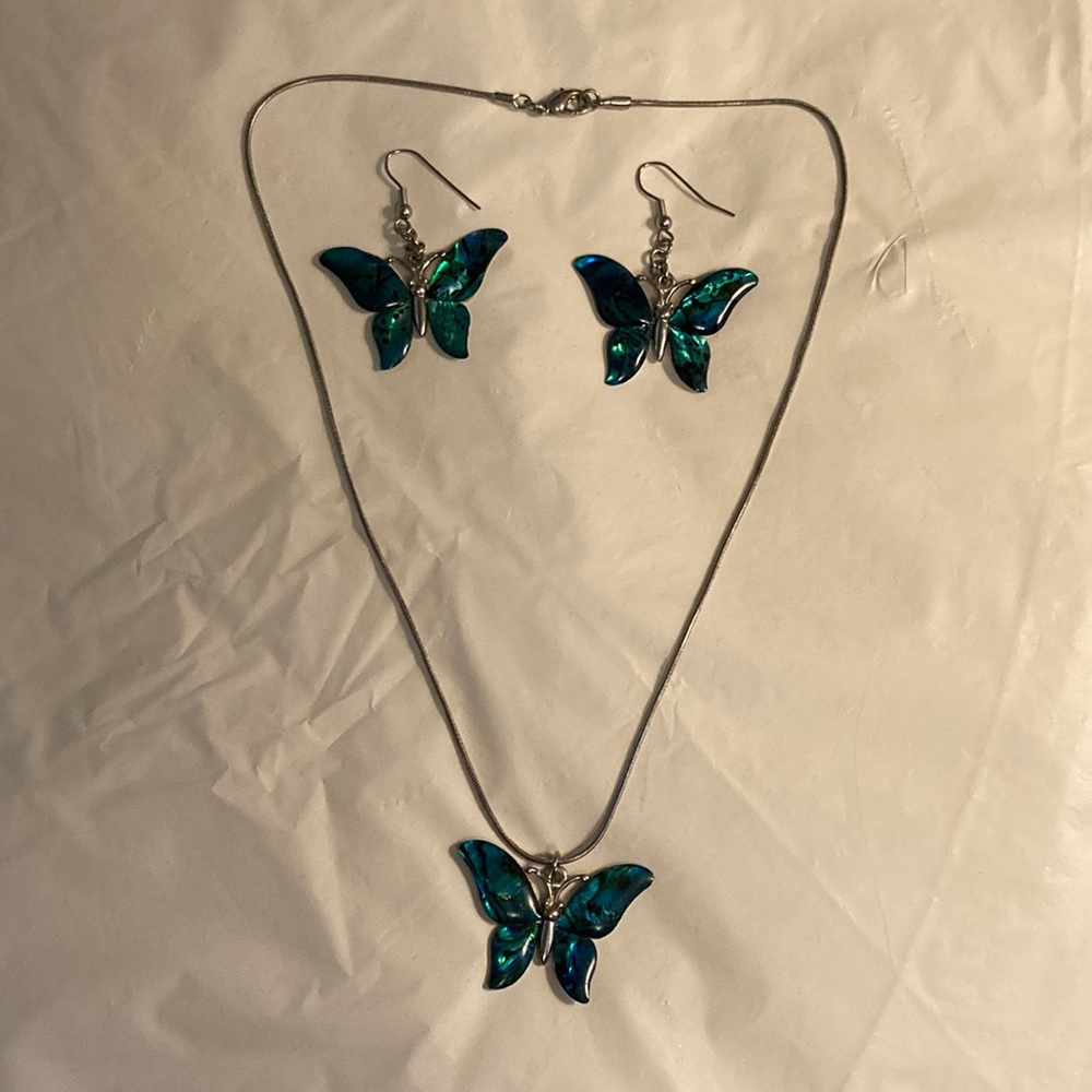 butterfly necklace and earrings set